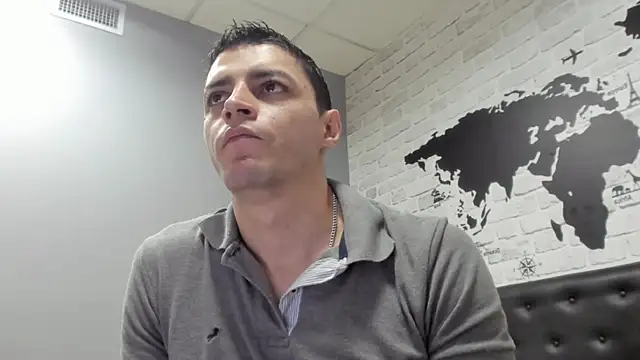 Snapshot of Frank_Millers chatting on December 15, 9:08 pm Frank Millers online show from December 15, 9:08 pm