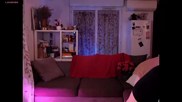 AdorahB3ll3 online show from October 13, 7:03 pm