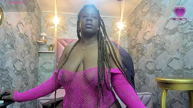 nefertiti ebony online show from October 28, 4:05 am