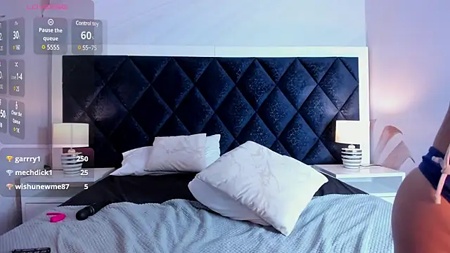 Snapshot of HannaaMiller chatting on February 6, 8:39 am HannaaMiller online show from February 6, 8:39 am