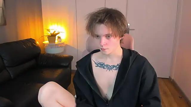 DemianEnglen online show from April 9, 3:28 pm