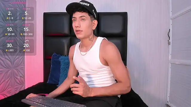 Snapshot of Jean_Miller20 chatting on October 29, 4:04 am Jean Miller20 online show from October 29, 4:04 am