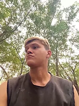 izan 20 online show from March 13, 8:26 pm