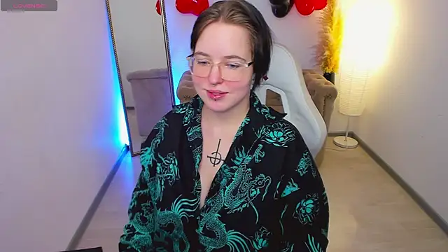 Manic pixie  online show from February 12, 3:29 pm