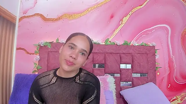 scarlett  evans  online show from March 4, 6:36 pm