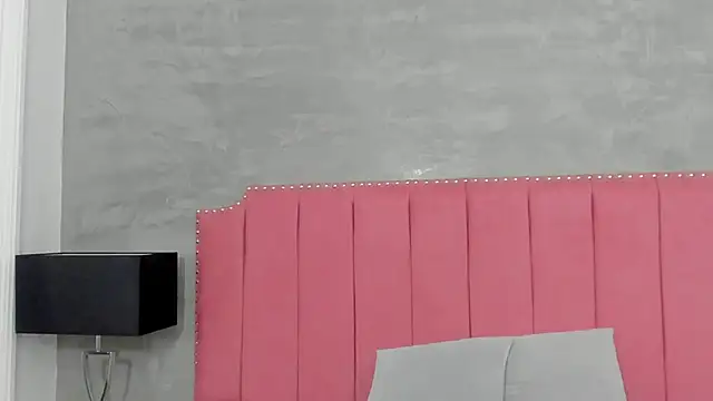 Alaia Colins online show from November 22, 5:06 am