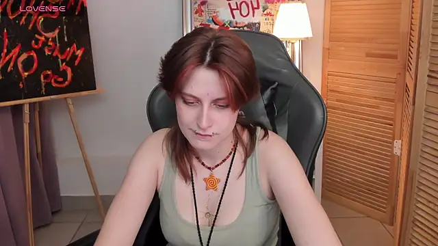 Snapshot of Jiffyyo chatting on February 4, 9:28 am Jiffyyo online show from February 4, 9:28 am