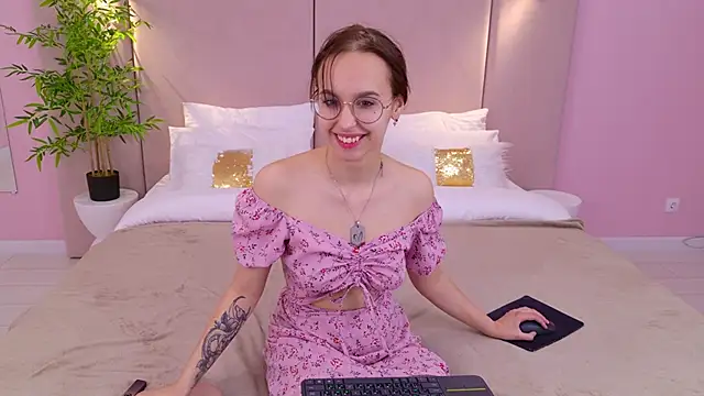 SandraTucker online show from February 23, 6:07 am