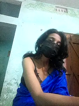 Snapshot of Bong-lady chatting on February 9, 11:25 pm Bong-lady online show from February 9, 11:25 pm