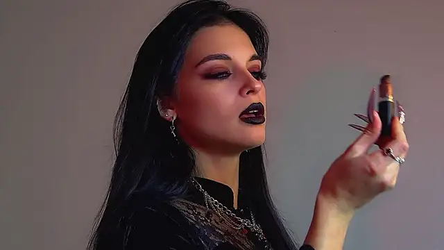 Snapshot of BeverlyMost chatting on November 11, 6:19 pm BeverlyMost online show from November 11, 6:19 pm