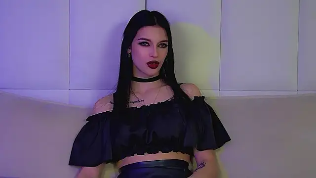 Snapshot of BeverlyMost chatting on November 15, 6:33 am BeverlyMost online show from November 15, 6:33 am