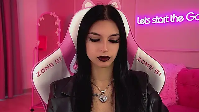 BeverlyMost online show from February 6, 8:40 am