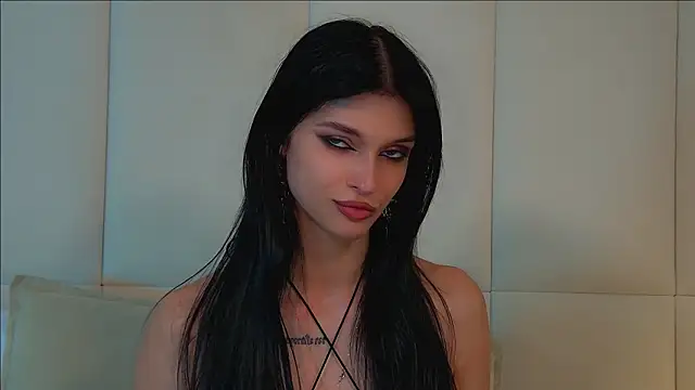 Snapshot of BeverlyMost chatting on June 11, 3:04 am BeverlyMost online show from June 11, 3:04 am