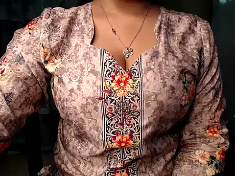 Saanviraa online show from January 8, 2:25 am