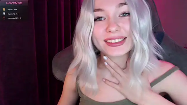 Snapshot of Ohmy_Nora_ chatting on February 21, 5:13 am Ohmy Nora online show from February 21, 5:13 am