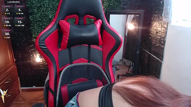 Snapshot of natyk_m chatting on November 7, 4:18 pm natyk m online show from November 7, 4:18 pm