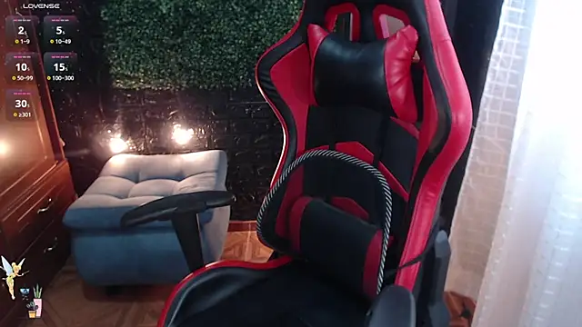 Snapshot of natyk_m chatting on November 14, 4:28 pm natyk m online show from November 14, 4:28 pm