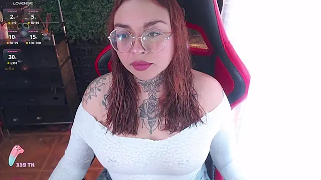 natyk m online show from February 11, 6:24 pm