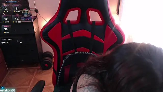 natyk m online show from March 25, 8:15 pm