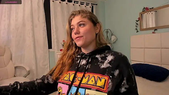 alaia greyy online show from February 25, 1:39 pm