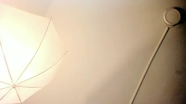 alaia greyy online show from March 11, 1:01 pm