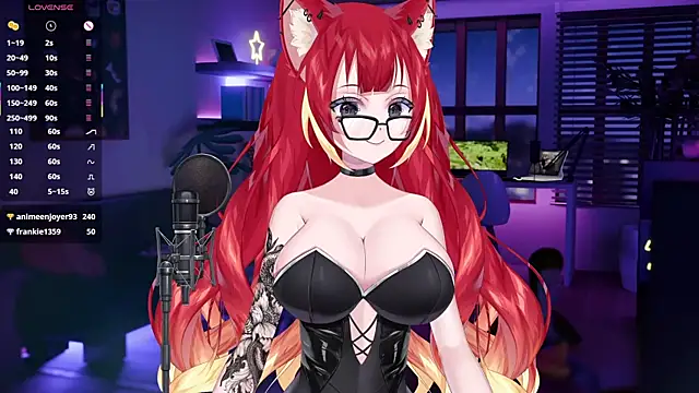 Snapshot of LewdKira_VT chatting on February 6, 9:32 am LewdKira VT online show from February 6, 9:32 am
