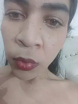 Snapshot of bianca_susej chatting on July 9, 3:32 am bianca susej online show from July 9, 3:32 am