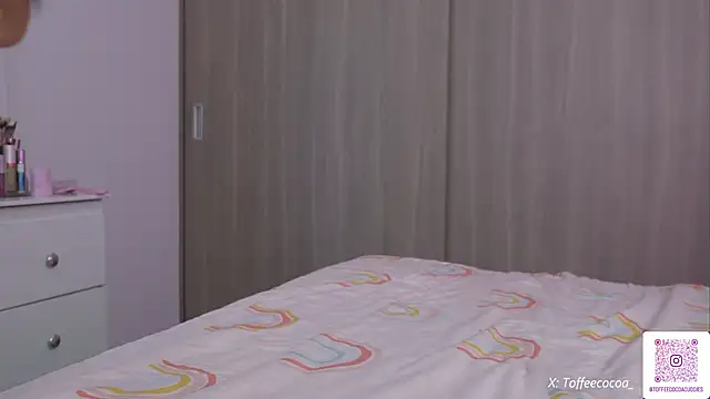 sophi lii online show from October 2, 5:31 pm