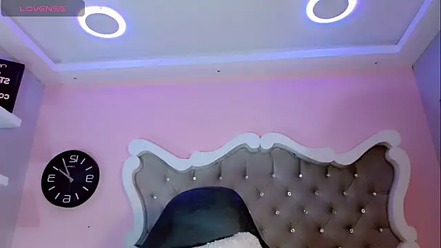 CamiiGarcia online show from March 4, 5:34 pm