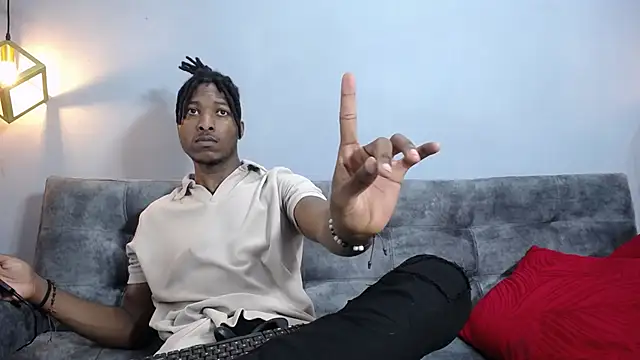 Snapshot of xxxhotbbc chatting on March 7, 12:23 pm xxxhotbbc online show from March 7, 12:23 pm