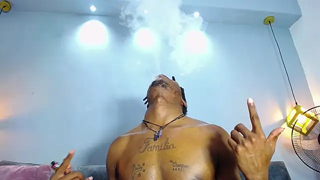 Snapshot of xxxhotbbc chatting on March 16, 6:55 pm xxxhotbbc online show from March 16, 6:55 pm