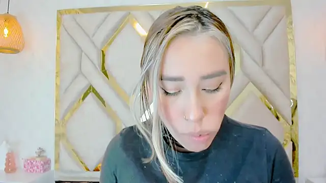 Lannajansen online show from February 4, 4:50 pm