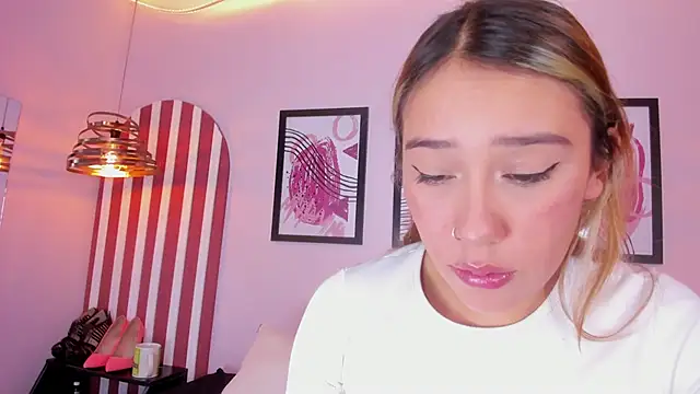 Lannajansen online show from September 12, 3:34 pm