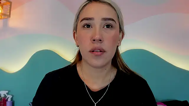 Lannajansen online show from February 4, 1:39 pm