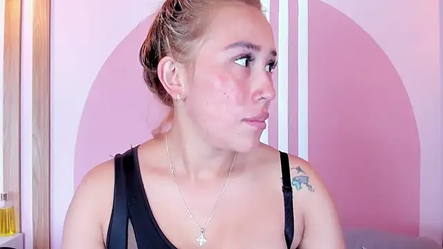 Lannajansen online show from April 6, 1:23 pm