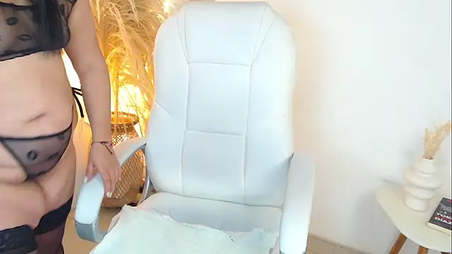 Sofi BBW online show from February 24, 12:47 pm