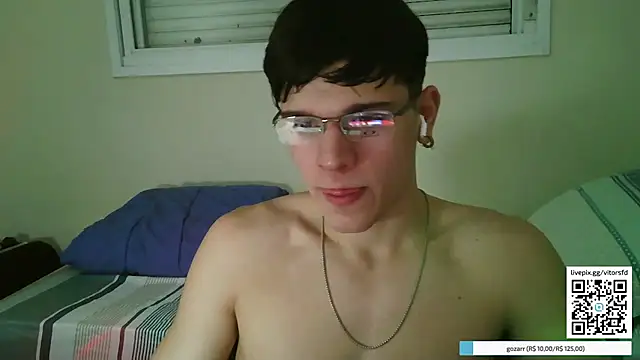 vitorsafado19 online show from April 14, 1:11 am