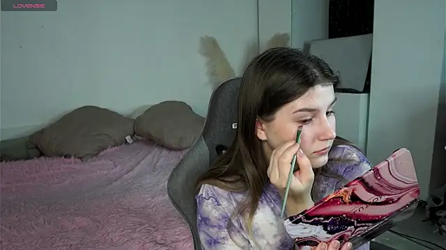 nawuwu online show from November 29, 6:38 am