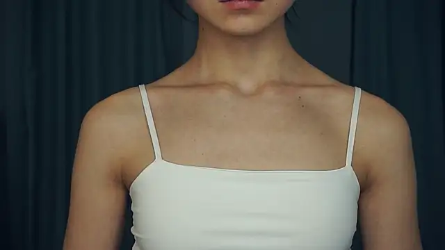 VeronaCritchlow online show from March 5, 7:38 am