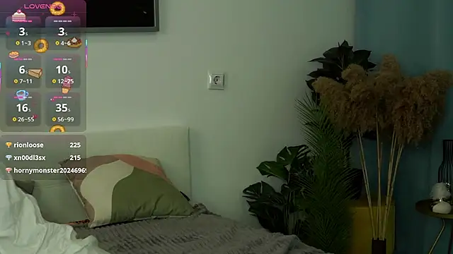 VeronaCritchlow online show from March 18, 2:04 pm