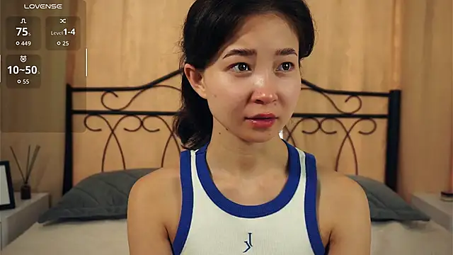 VeronaCritchlow online show from September 13, 7:08 am