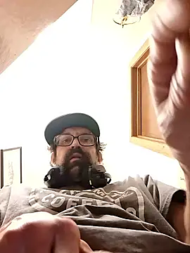 Snapshot of Johndis805 chatting on November 19, 5:29 am Johndis805 online show from November 19, 5:29 am