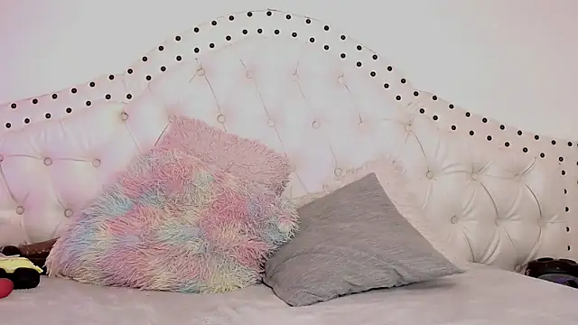 Snapshot of isabelajonesgl chatting on October 23, 5:23 pm isabelajonesgl online show from October 23, 5:23 pm