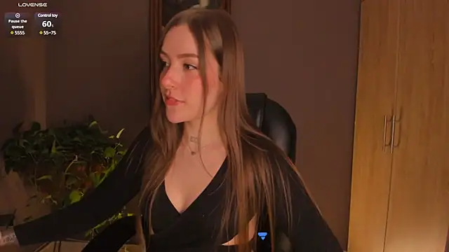 Snapshot of eilynxx chatting on February 3, 11:47 pm eilynxx online show from February 3, 11:47 pm