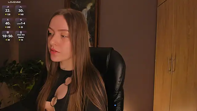 Snapshot of eilynxx chatting on February 11, 11:12 pm eilynxx online show from February 11, 11:12 pm