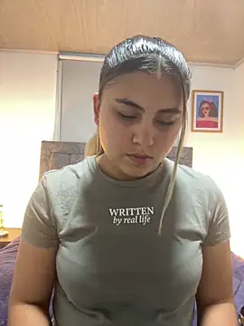 MeganCrow online show from March 19, 11:09 pm