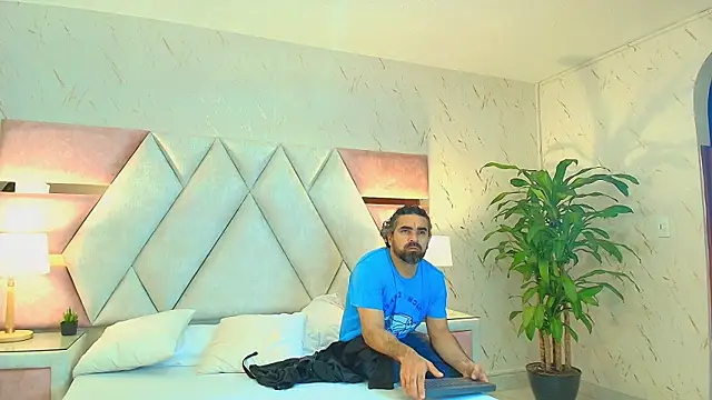 Snapshot of anastasia_marco chatting on February 11, 12:05 pm anastasia marco online show from February 11, 12:05 pm
