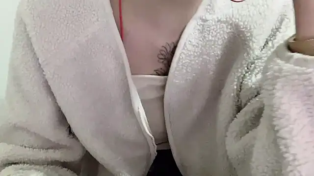 Snapshot of Chu1314 chatting on February 11, 3:29 pm Chu1314 online show from February 11, 3:29 pm