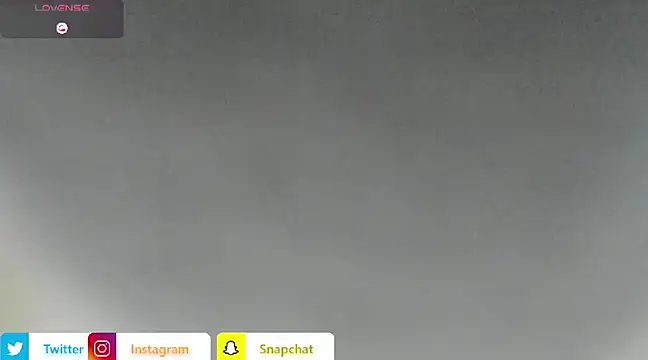 Snapshot of PRIYANKAUAE chatting on February 15, 4:14 am PRIYANKAUAE online show from February 15, 4:14 am