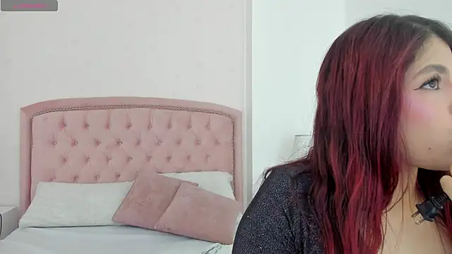 Kendall  Fox online show from November 27, 6:26 am